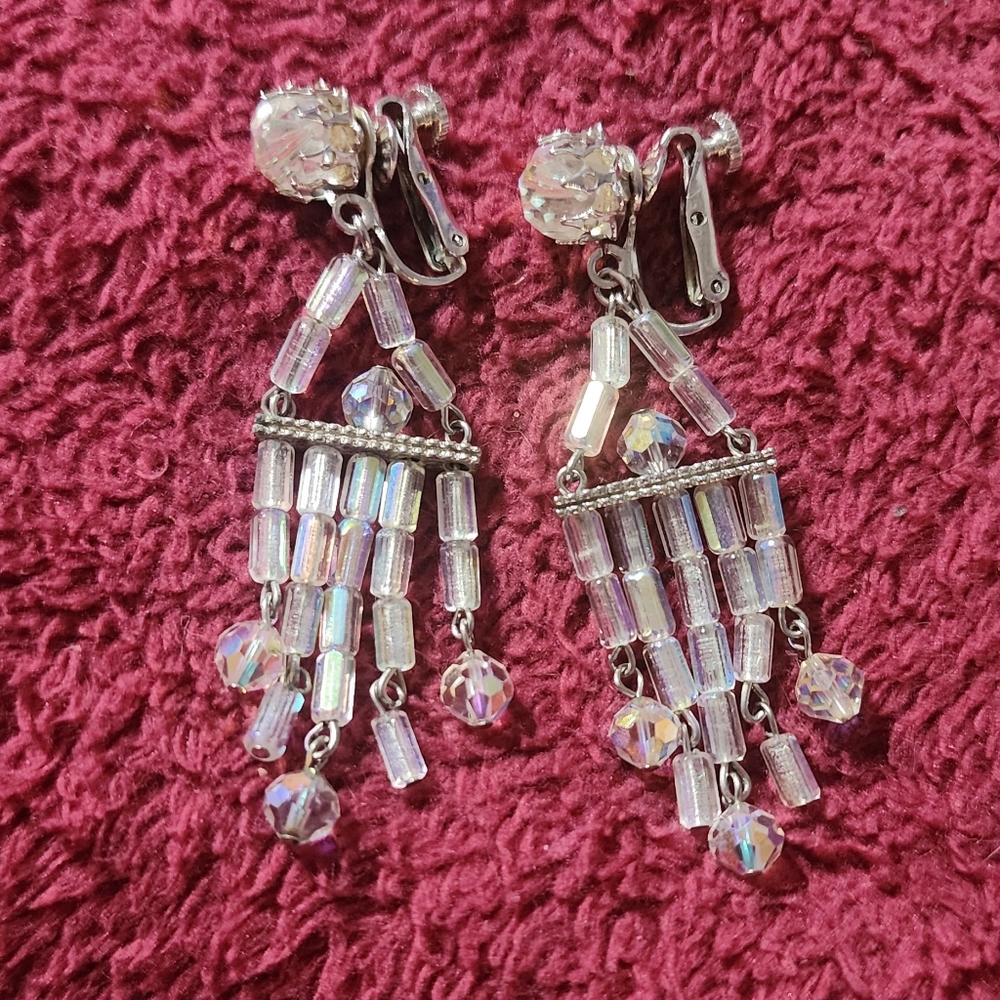 Vintage Vendome Signed Elegant Silver Chandelier Clip On Earrings